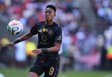Nominees for Orlando Pirates Player of the Month for September unveiled Yanela Mbuthuma chasing the ball