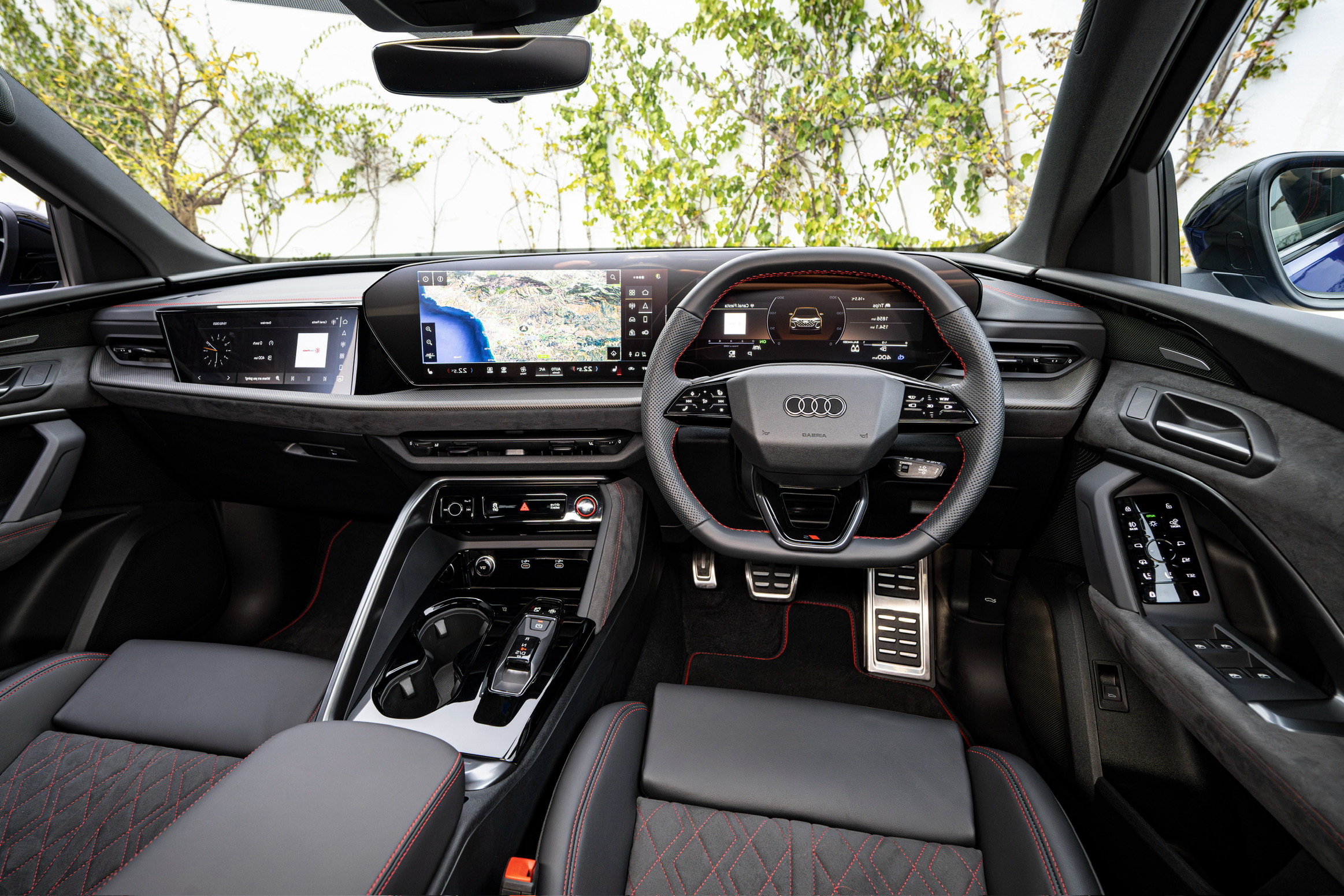 Audi SQ5 interior