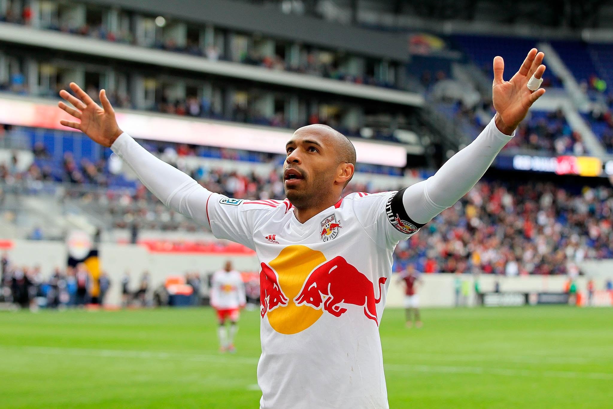Thierry Henry celebrates